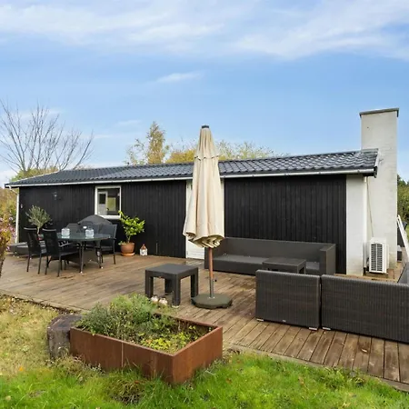 Gun - 300m To The Fjord By Interhome
