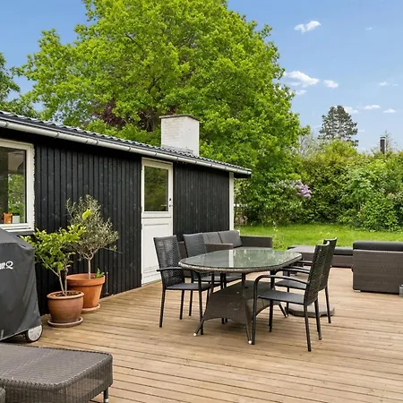 Gun - 300m To The Fjord By Interhome *