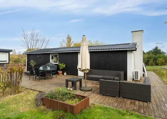 Gun - 300m To The Fjord By Interhome